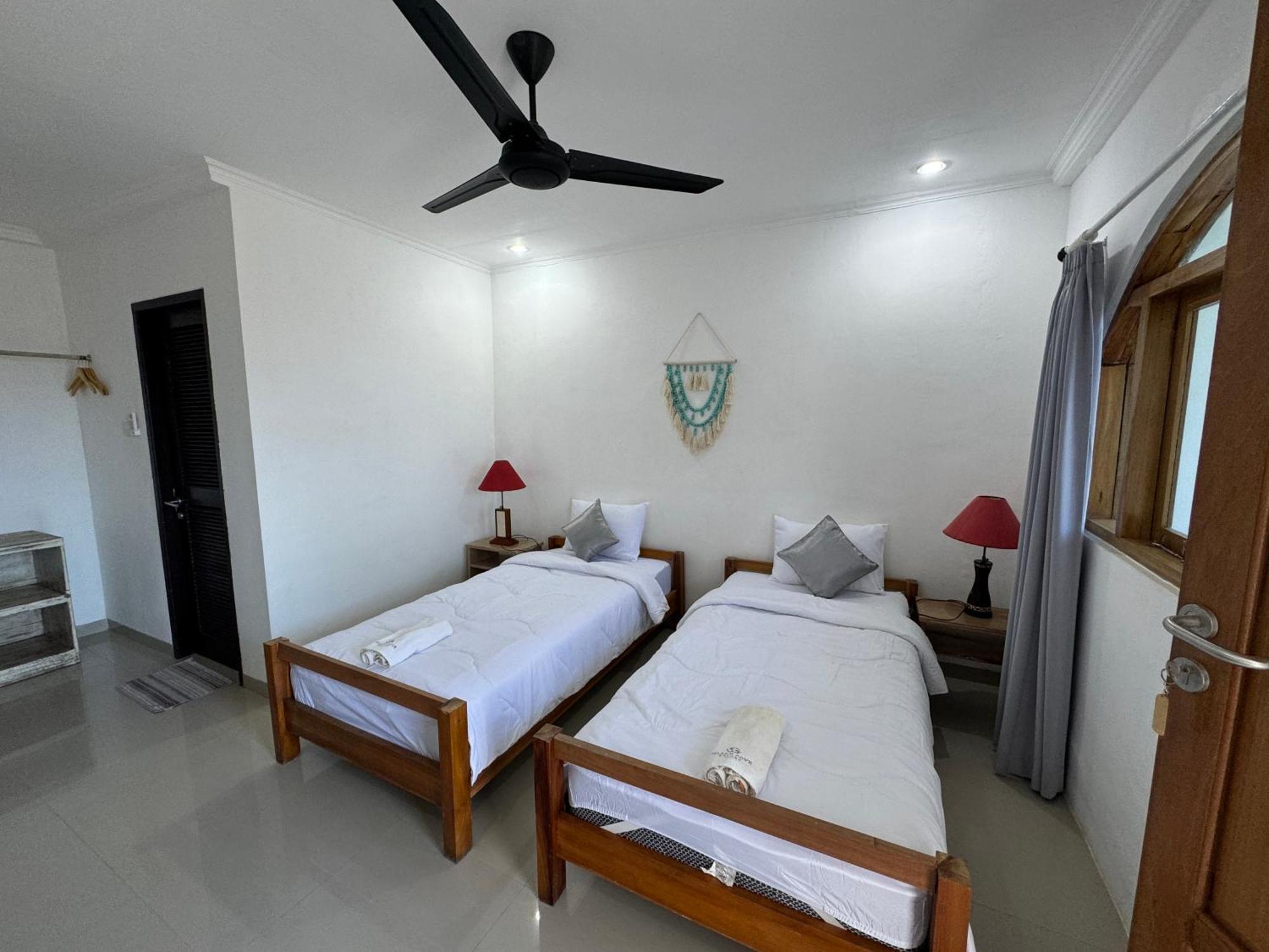 Kov Ceningan Hotel Lembongan Eksteriør billede
